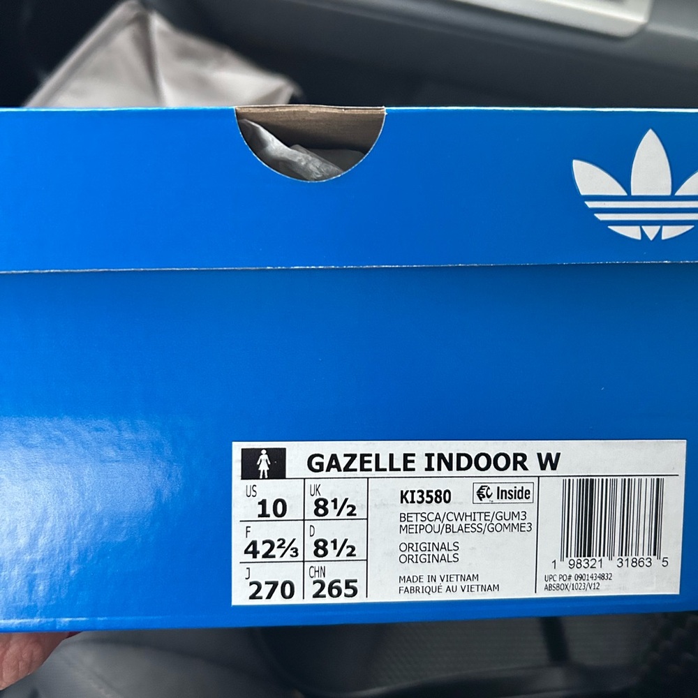 Adidas Gazelle Women’s Sneakers *New